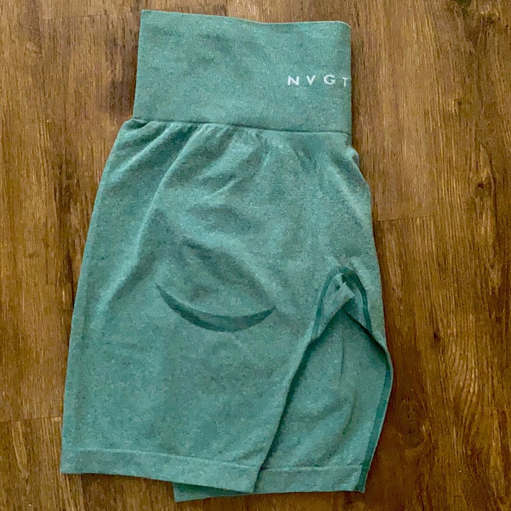 NVGTN Curve Shorts